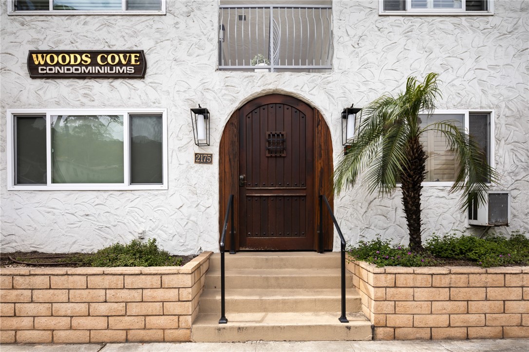 MLS #OC25100622 image #3