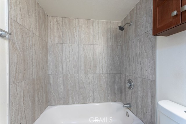 MLS #OC25101101 image #15