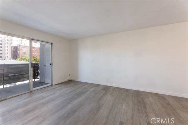 MLS #OC25101101 image #17