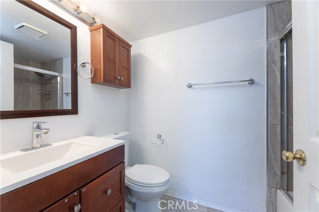 MLS #OC25101101 image #21