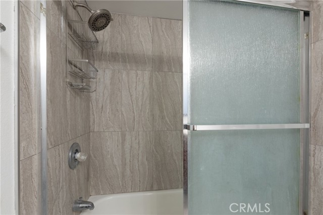 MLS #OC25101101 image #22