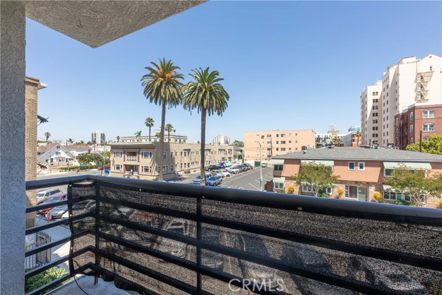 MLS #OC25101101 image #24