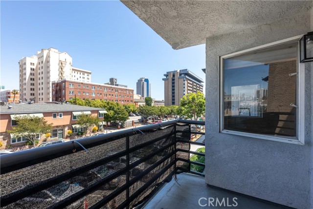 MLS #OC25101101 image #25
