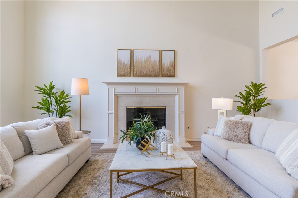 MLS #OC25101826 image #15