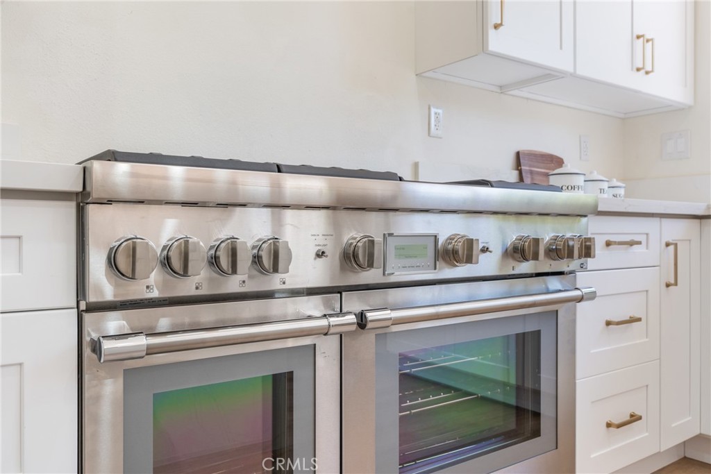 MLS #OC25101826 image #27