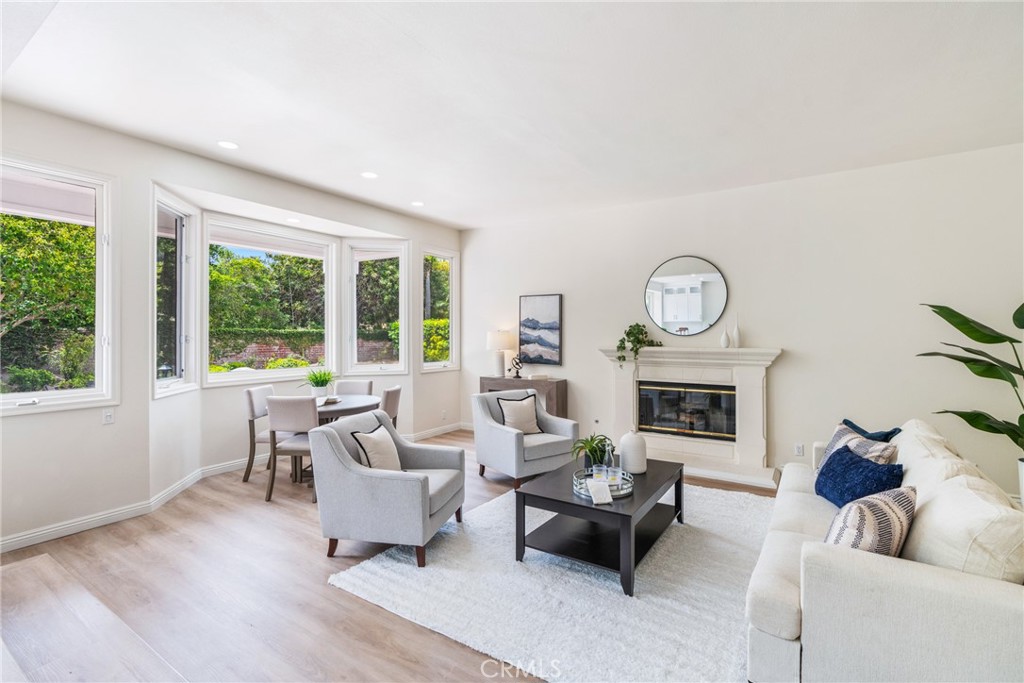 MLS #OC25101826 image #29