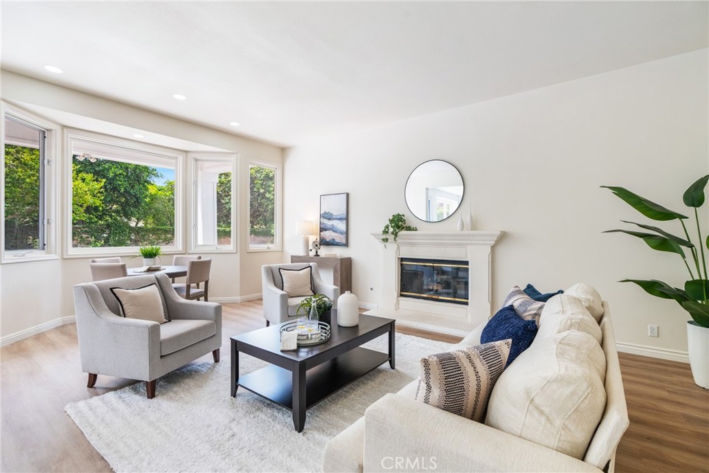 MLS #OC25101826 image #31