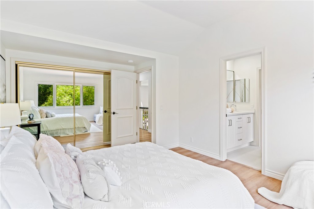 MLS #OC25101826 image #41