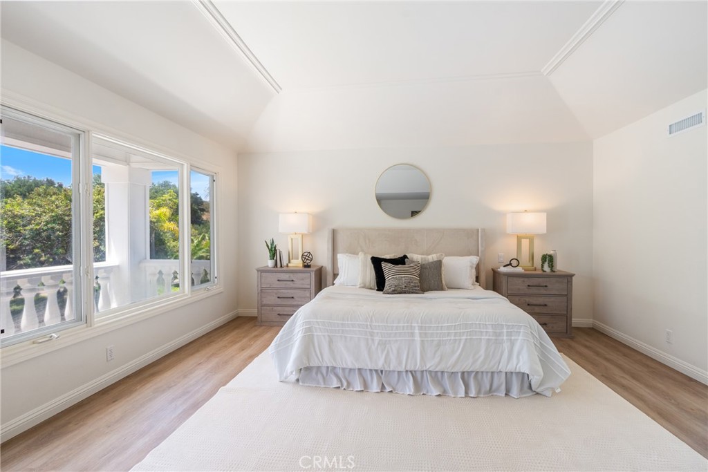 MLS #OC25101826 image #44