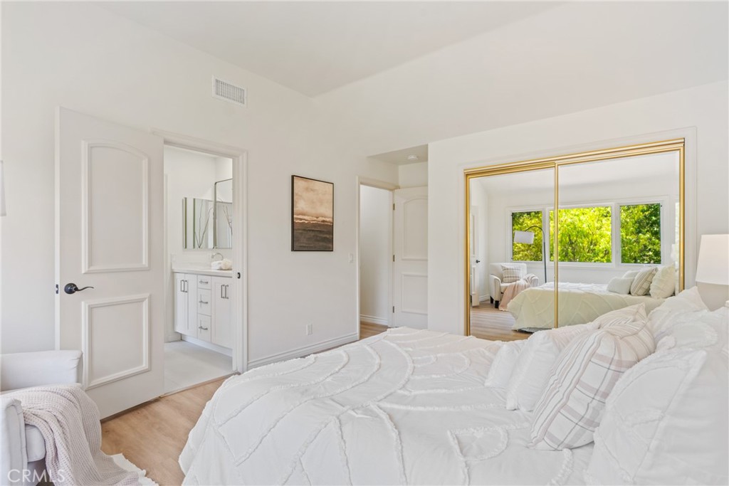 MLS #OC25101826 image #45