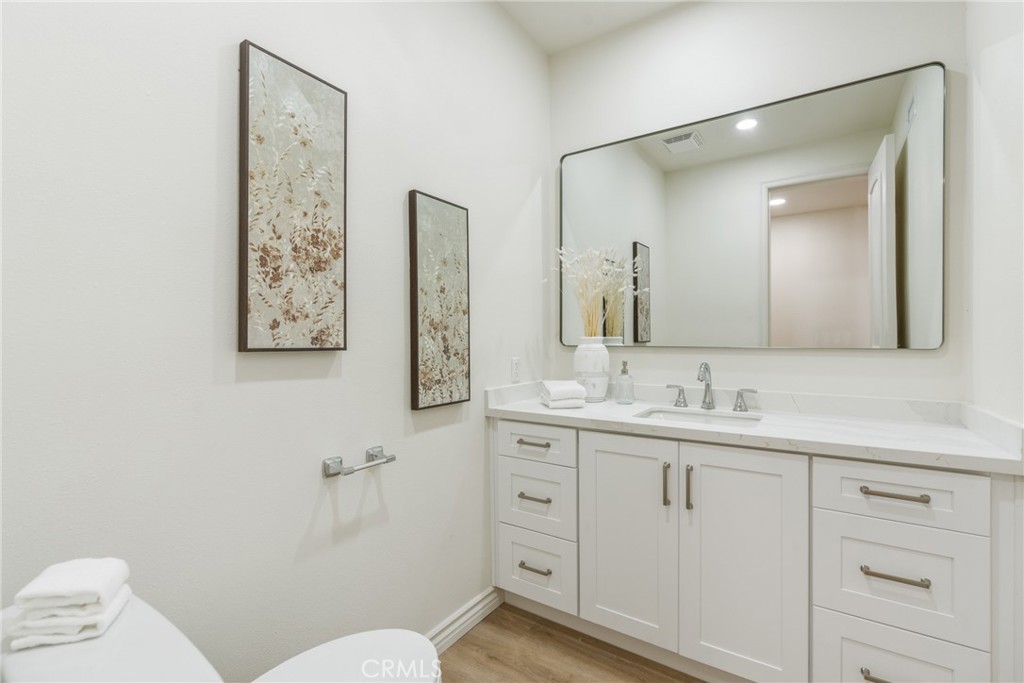 MLS #OC25101826 image #46