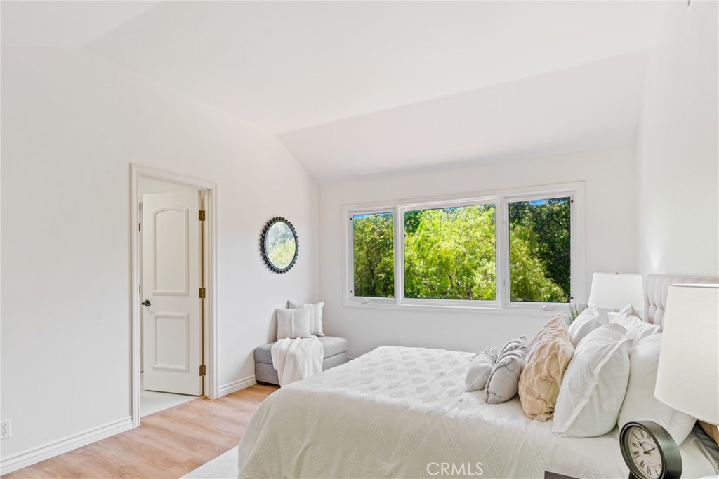 MLS #OC25101826 image #51