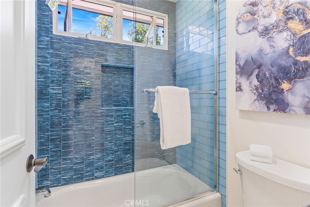 MLS #OC25101826 image #54