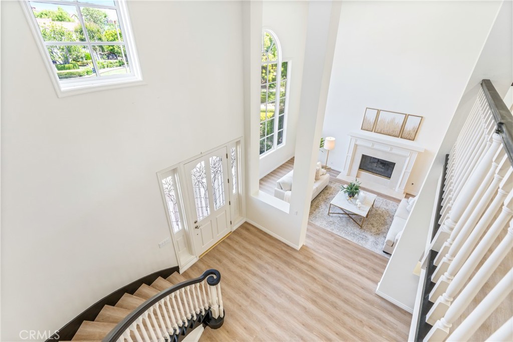 MLS #OC25101826 image #7