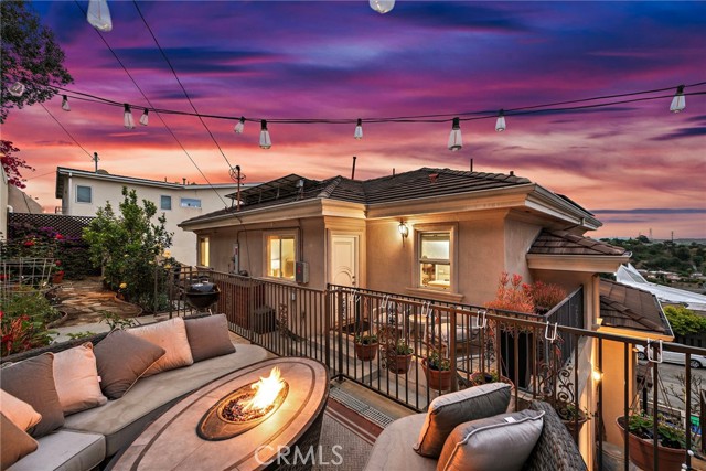 MLS #OC25102720 image #1