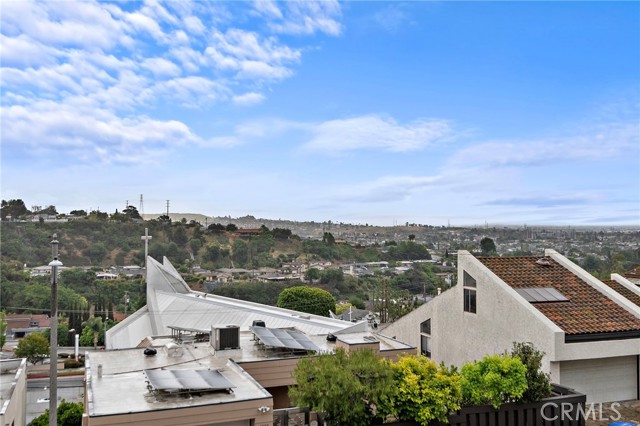 MLS #OC25102720 image #13