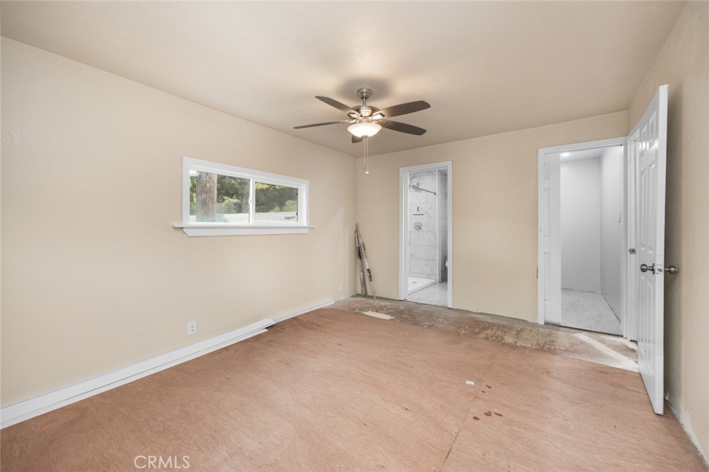 MLS #OC25103342 image #16