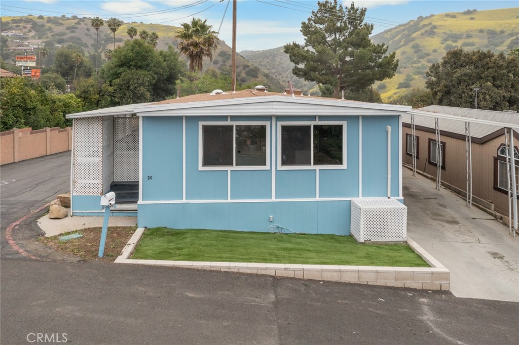 MLS #OC25103342 image #28