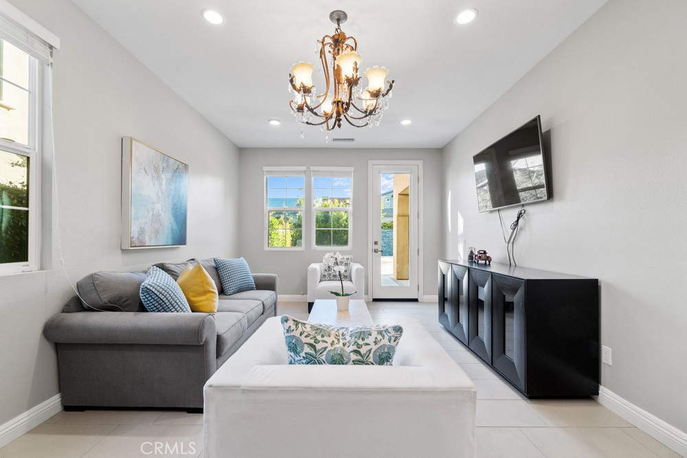 MLS #OC25103472 image #17