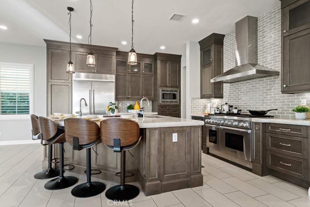 MLS #OC25103472 image #3