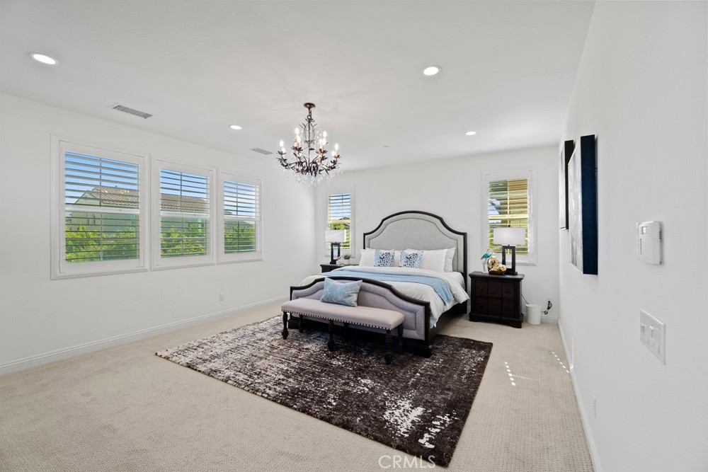 MLS #OC25103472 image #32