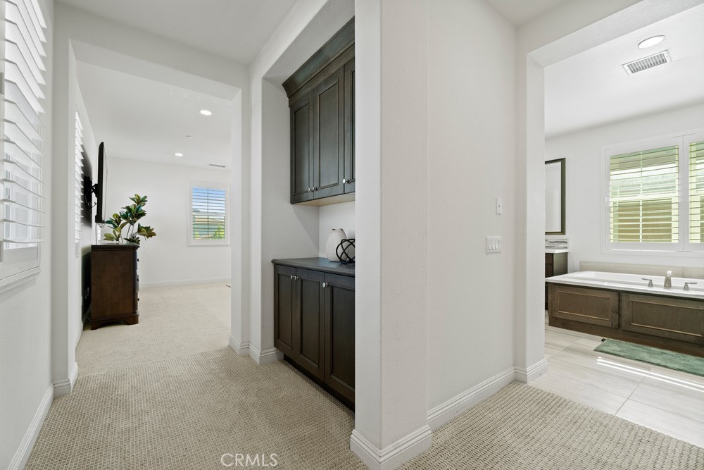 MLS #OC25103472 image #33