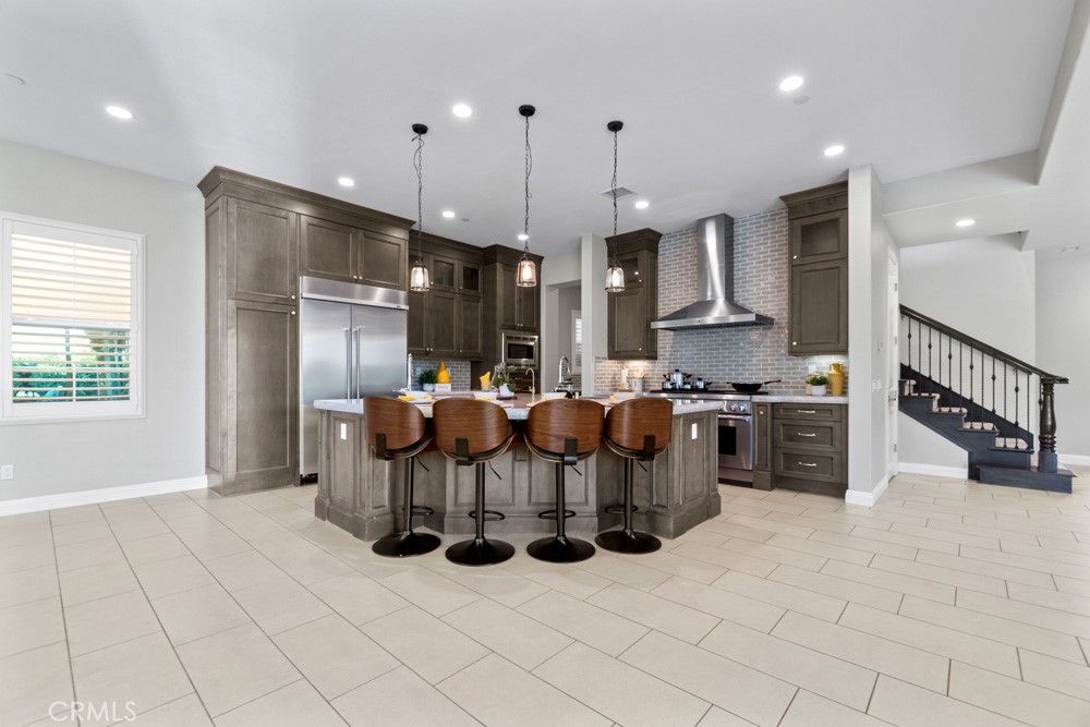 MLS #OC25103472 image #4