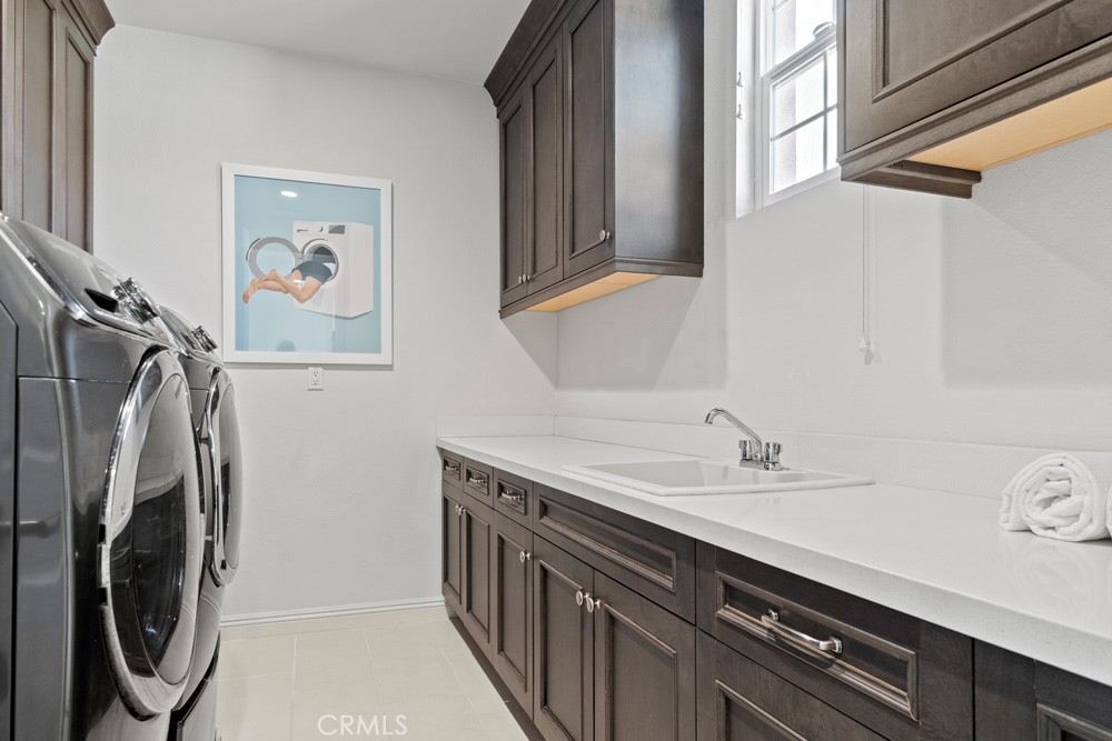 MLS #OC25103472 image #40