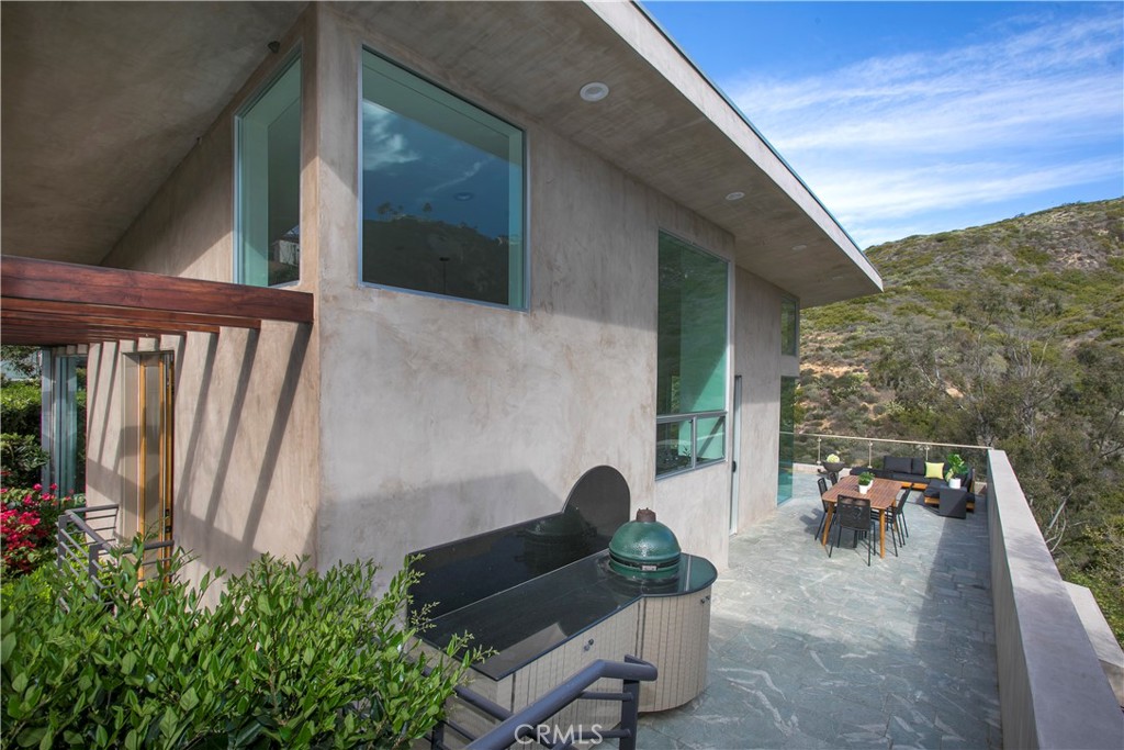 MLS #OC25103843 image #18