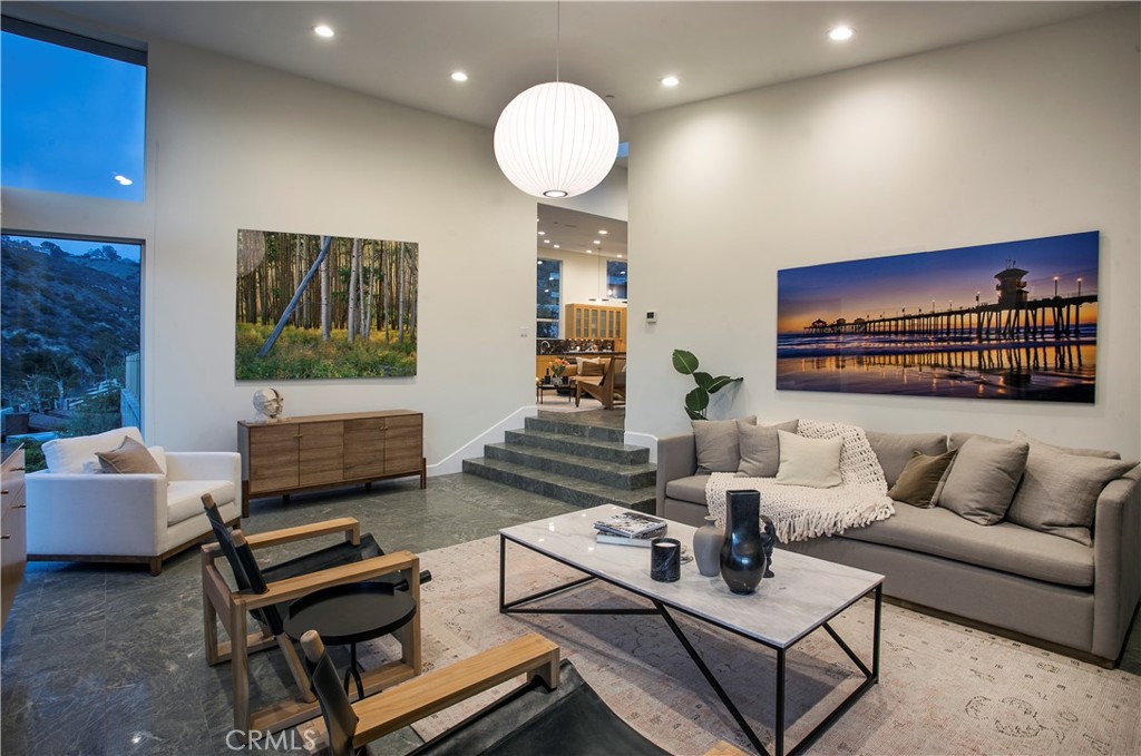 MLS #OC25103843 image #4