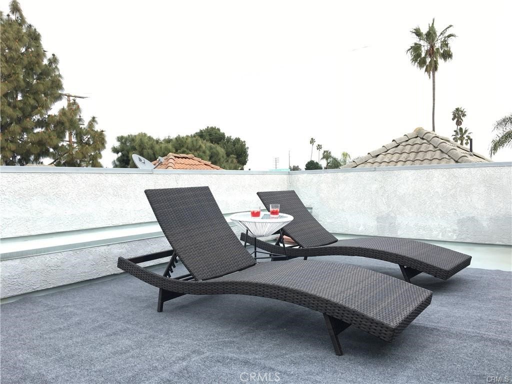 MLS #OC25104065 image #24