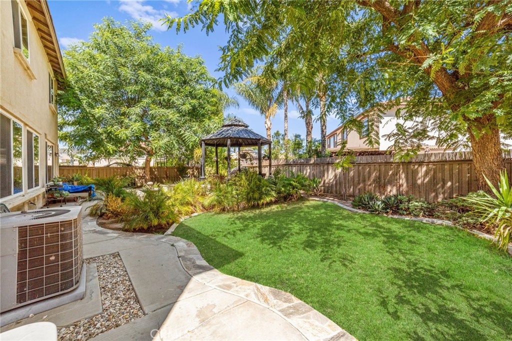 MLS #OC25104313 image #10