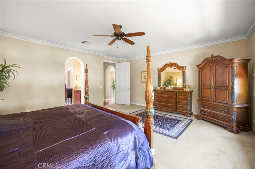 MLS #OC25104313 image #24