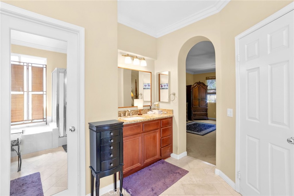 MLS #OC25104313 image #26