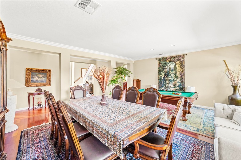 MLS #OC25104313 image #5