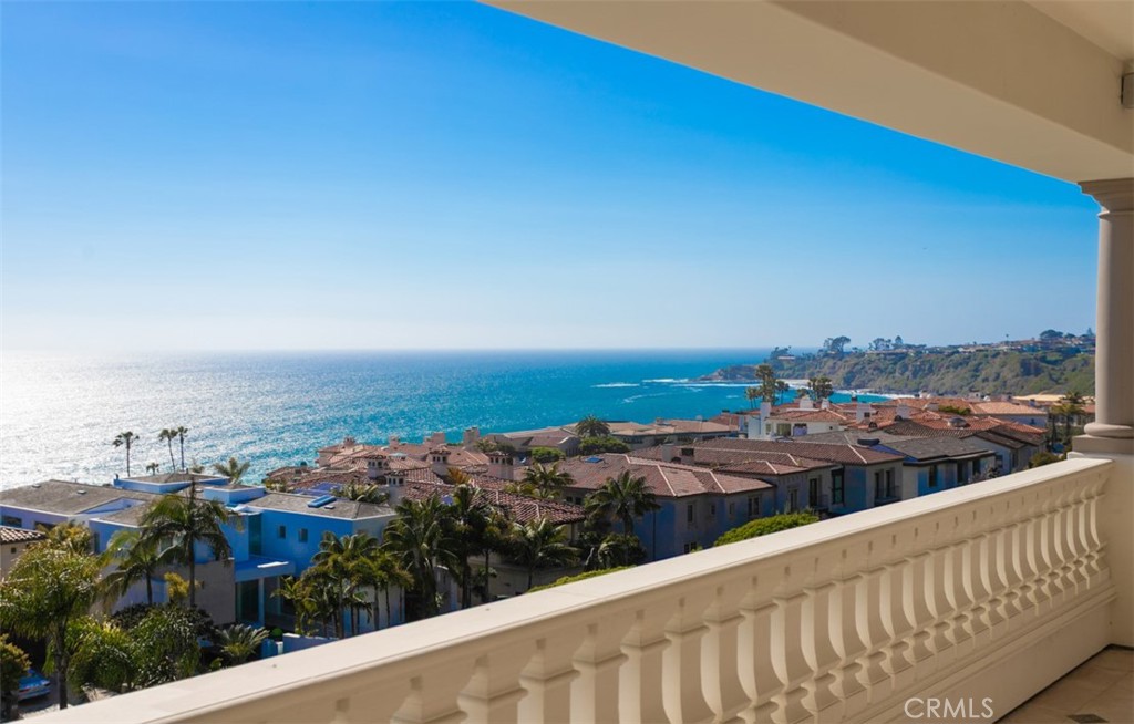 MLS #OC25104408 image #1