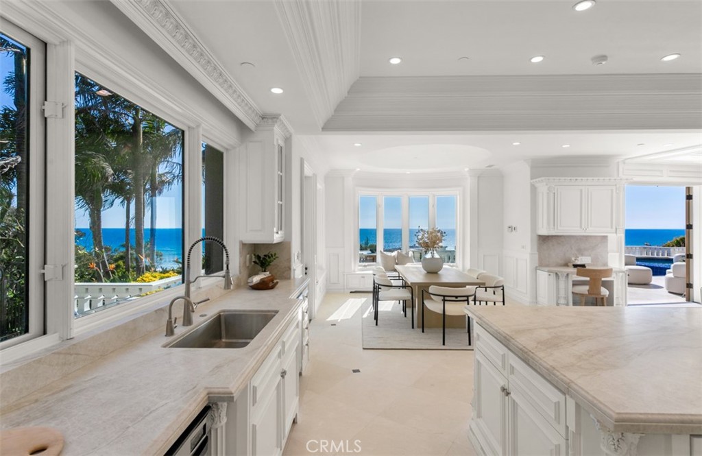 MLS #OC25104408 image #10