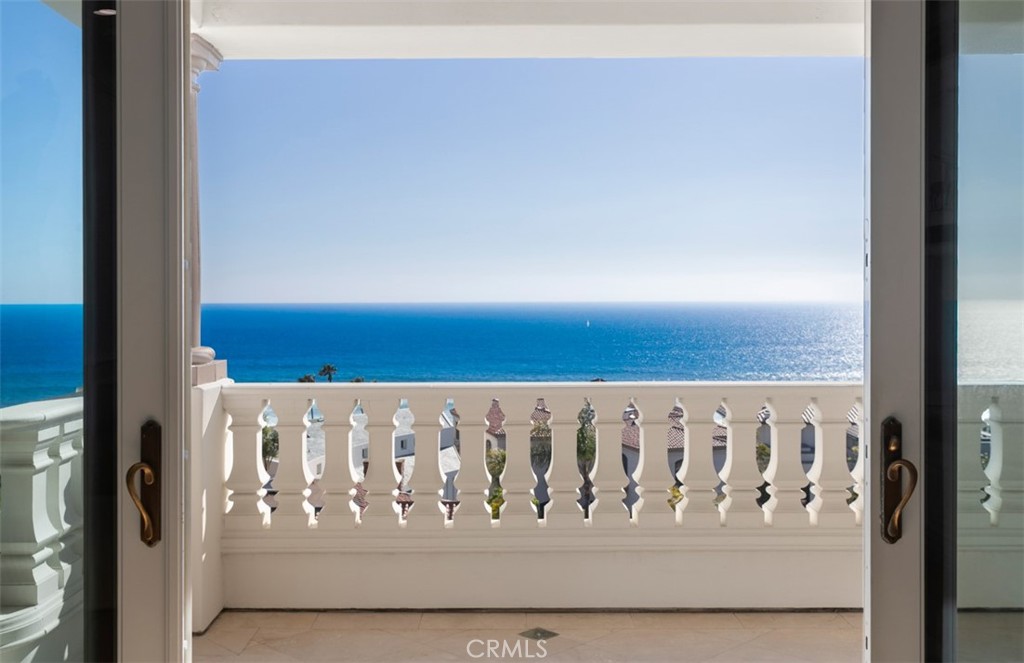 MLS #OC25104408 image #22