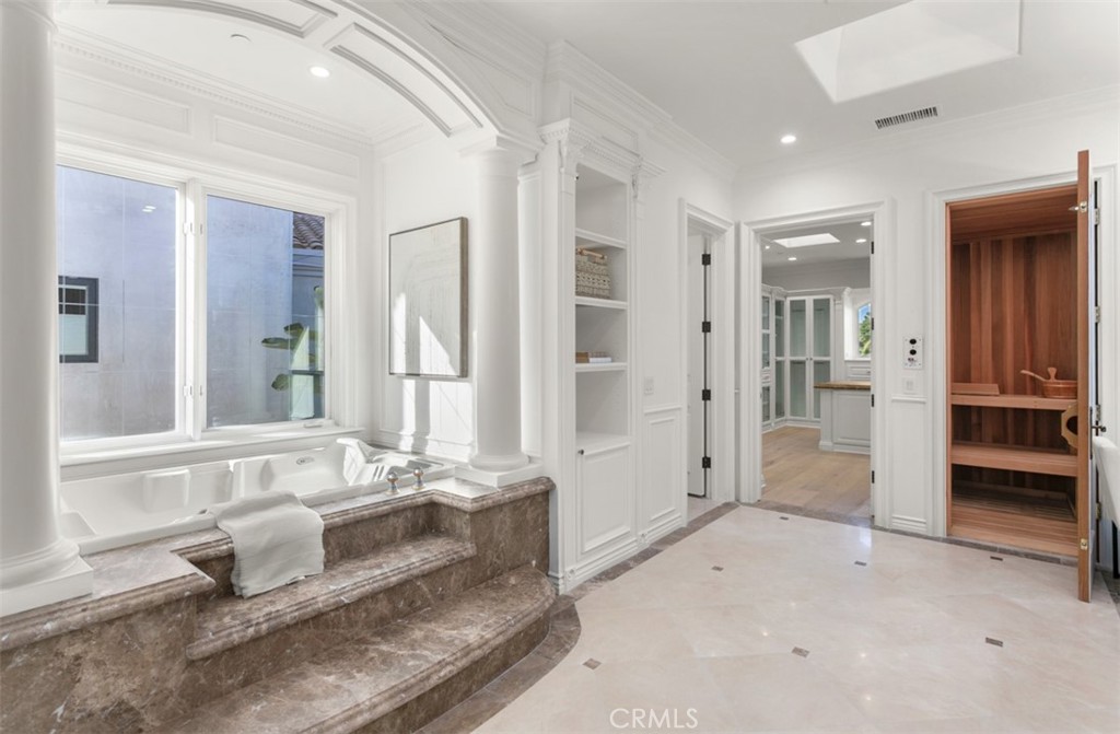 MLS #OC25104408 image #27