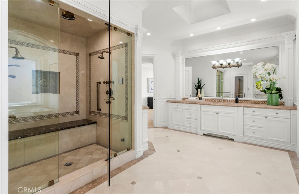 MLS #OC25104408 image #30