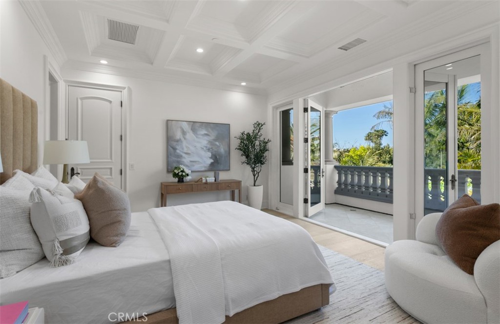 MLS #OC25104408 image #34