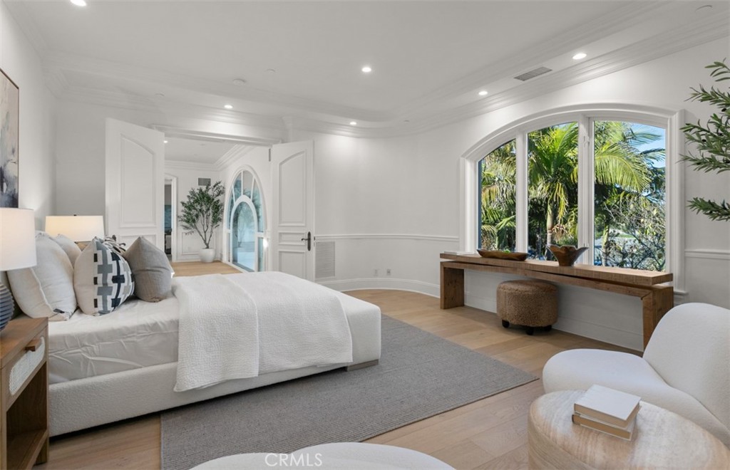 MLS #OC25104408 image #42