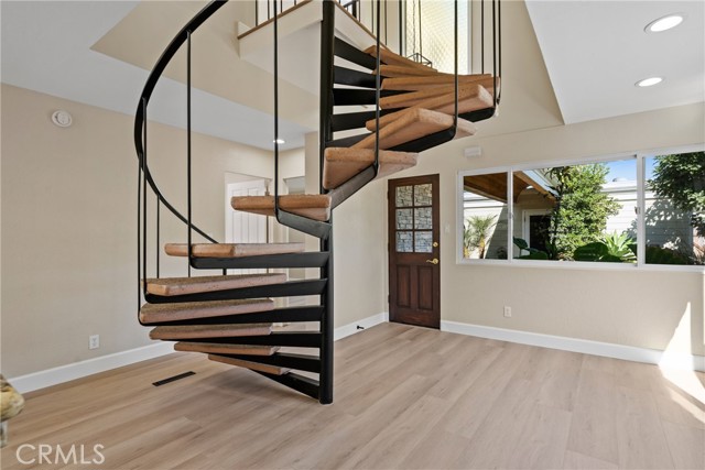MLS #OC25104999 image #20