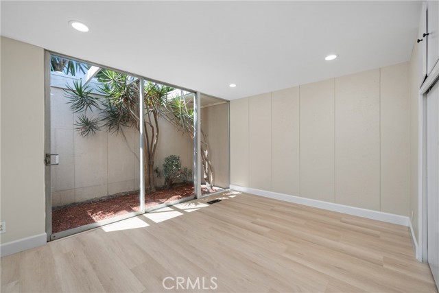 MLS #OC25104999 image #22