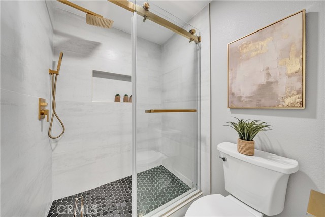 MLS #OC25105892 image #20