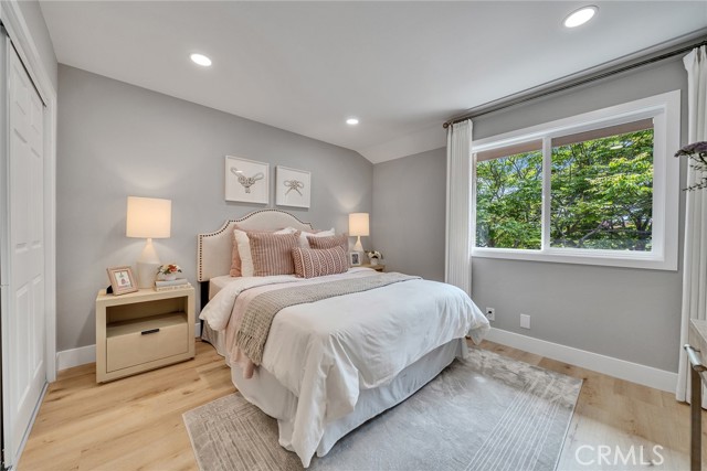 MLS #OC25105892 image #34