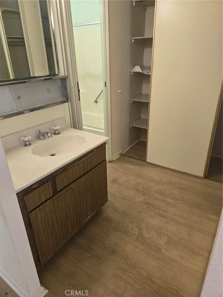 MLS #OC25106076 image #3