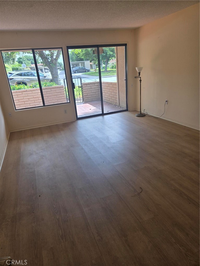 MLS #OC25106076 image #7