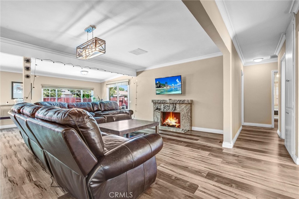 MLS #OC25106965 image #12