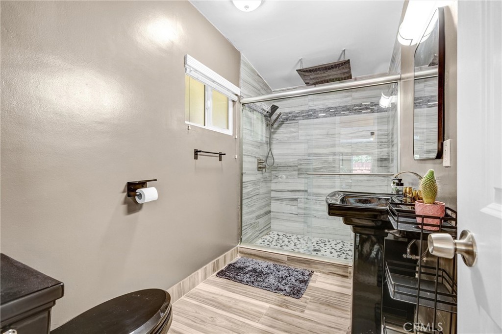 MLS #OC25106965 image #18